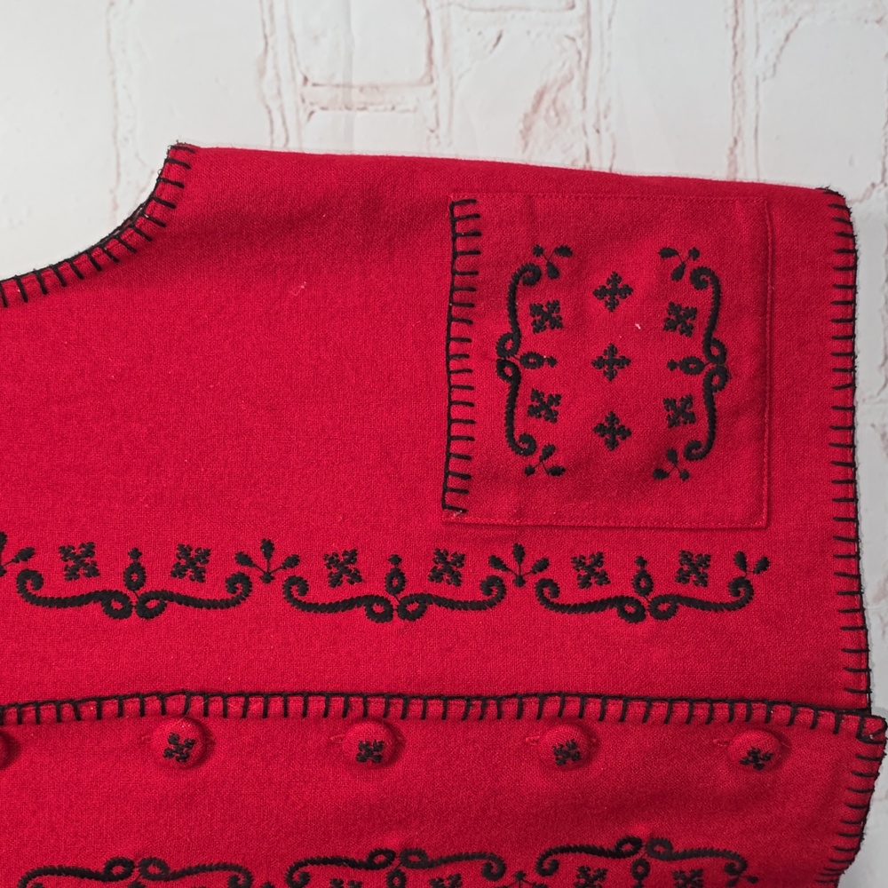 Talbots VTG Red Vest Black Blanket Stitching Embroidery Motif Size S - Picture 6 of 12